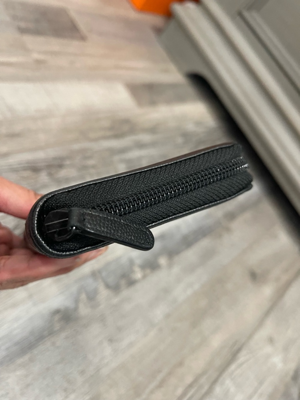CHANEL Black Quilted Leather Zip long wallet - Picture 4 of 11